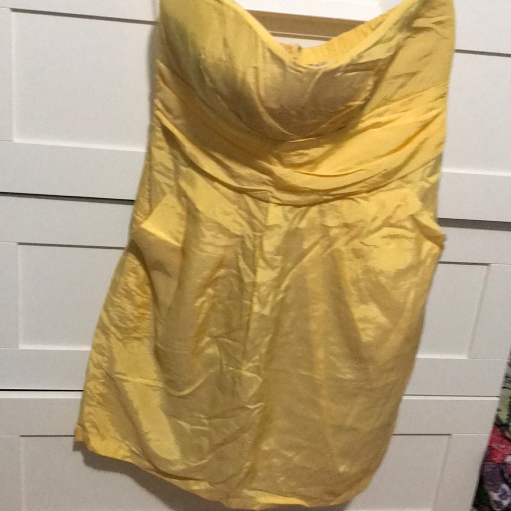 Yellow strapless dress